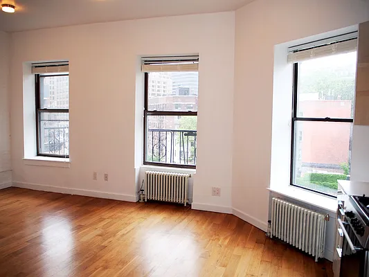 Rented by NY Home & Living Inc. | media 15