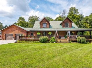 1381 Driftwood Dr NE, Corydon, IN 47112