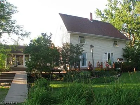9467 Penniman Rd, Orwell, OH 44076
