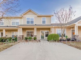 302 Shallow Dr, Taylors, SC 29687