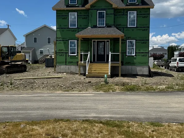 55 Princeton Cir, Fall River, MA 02724