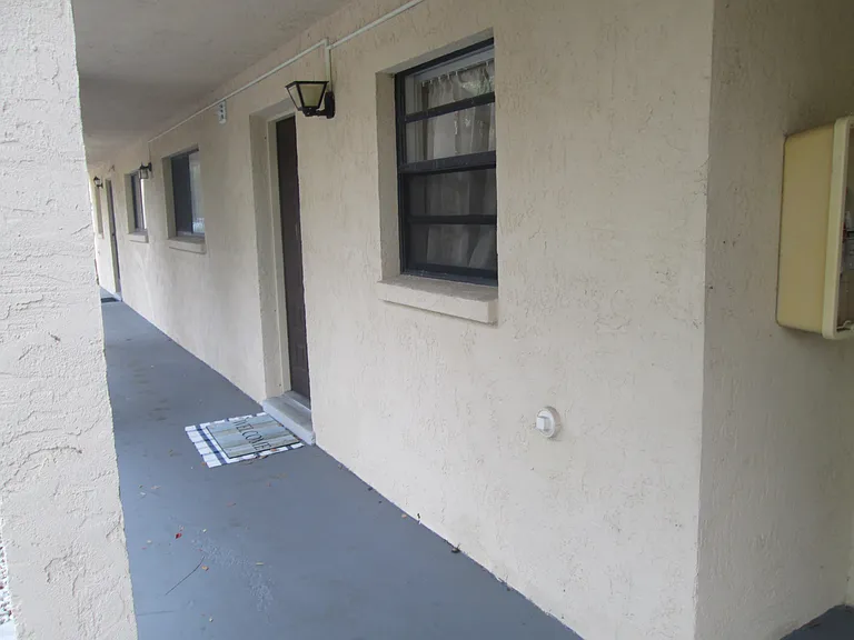 205 Palmetto Ave #102 — Photo 3