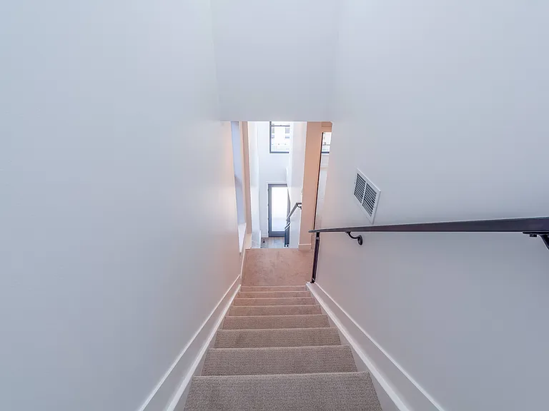 2317 Stout St — Photo 19