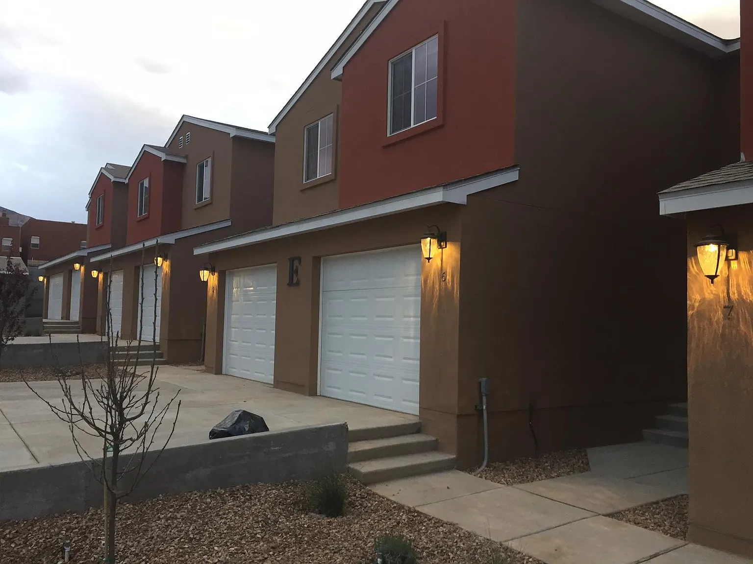 11910 Menaul Blvd NE — Photo 1