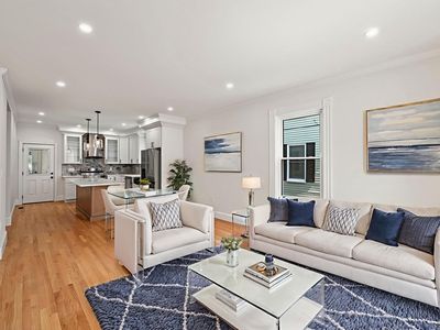 8 Cushing St #1, Salem, MA, 01970