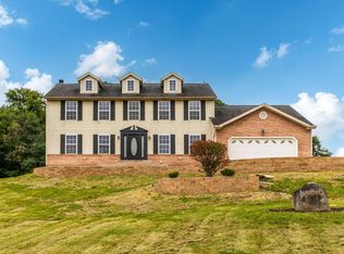 6065 Indian Run Rd NE, Pleasantville, OH 43148