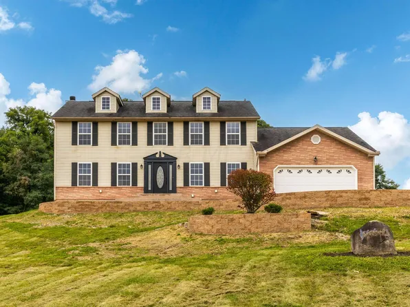 6065 Indian Run Rd NE, Pleasantville, OH 43148