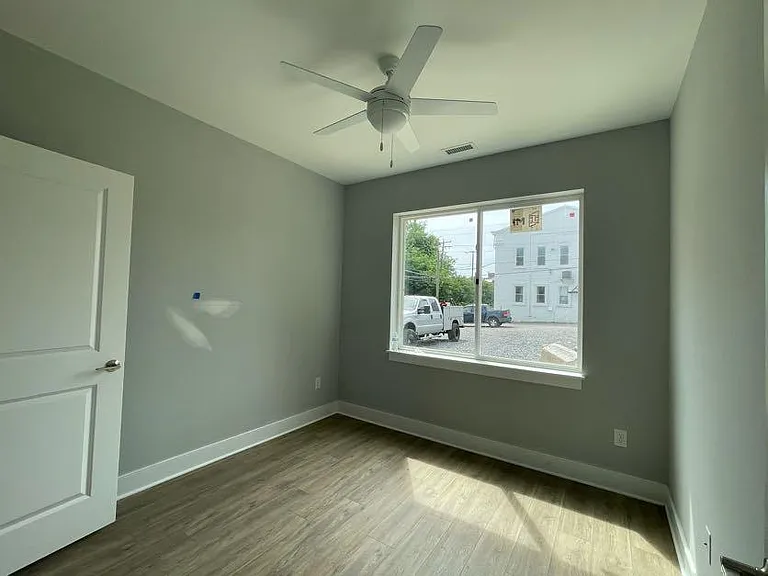 1102 Porter St #B — Photo 11