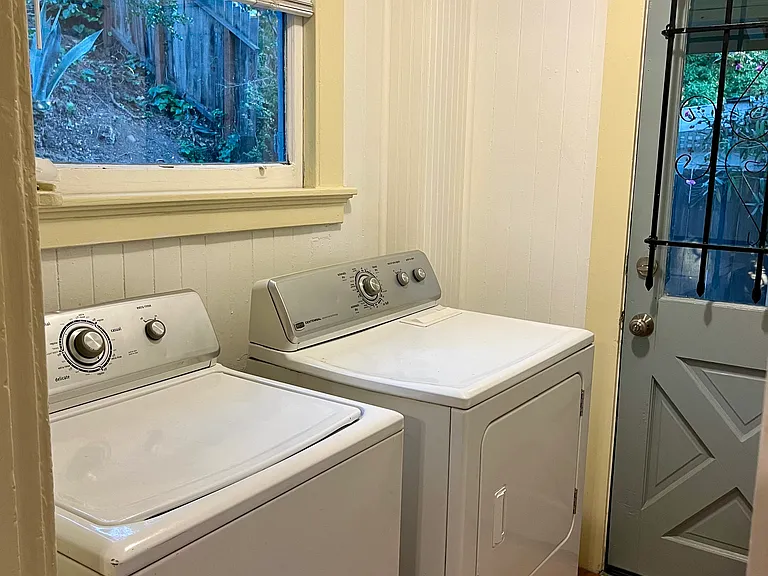 118 B St — Photo 10