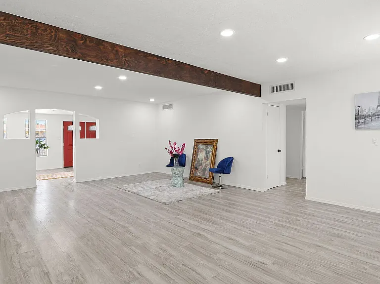 4924 Pikes Peak Dr — Photo 14