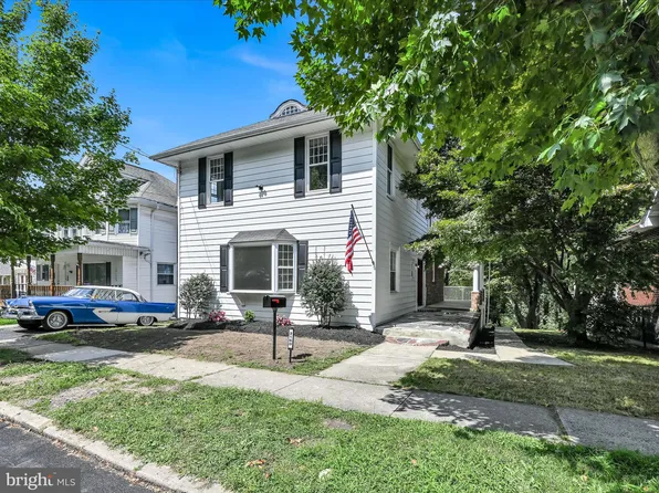 2160 Mahantongo St, Pottsville, PA 17901