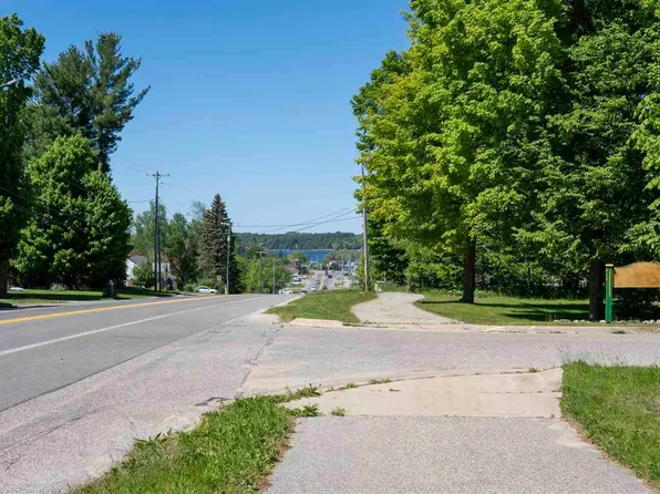415 S Lake St #417, East Jordan, MI 49727