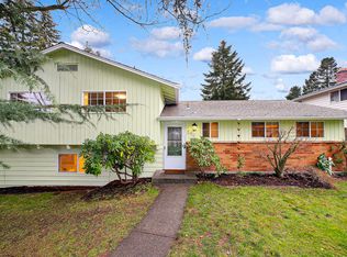 256 SW 184th St, Normandy Park, WA 98166