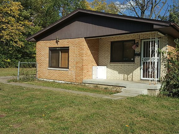 2nd image of 1924 Kensington Dr