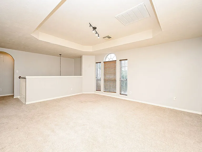 8135 Cove Timbers Ln — Photo 20