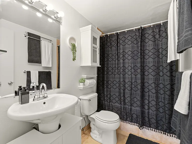 1617 California St #3B — Photo 14