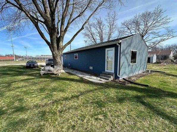 1100 S Johnson St, Macomb, IL 61455