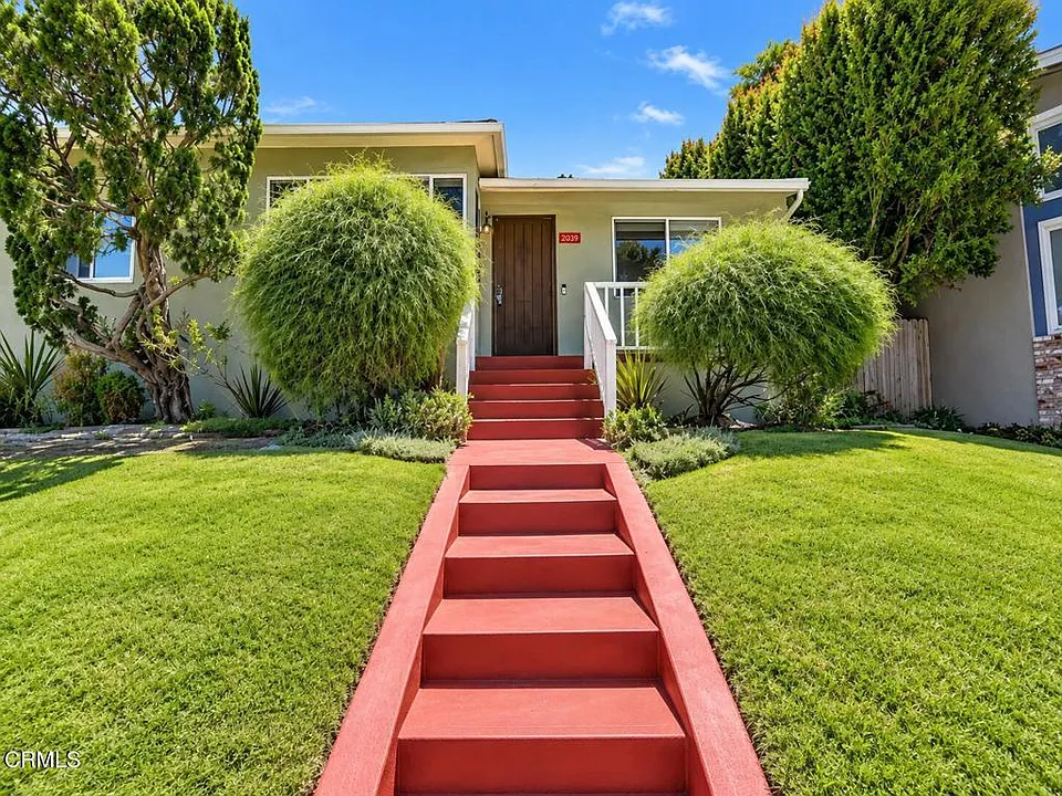 3289 Inglewood Blvd