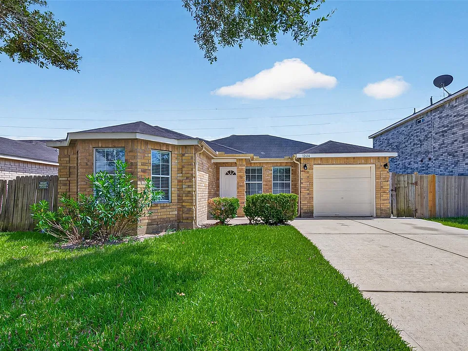 12614 Rio Bravo St