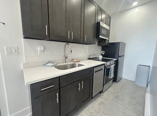 207 Bank St #202, New London, CT 06320