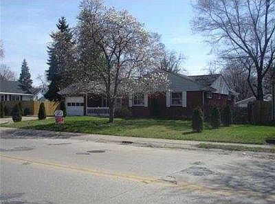 1st image of 328 W Angela Blvd