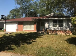 1038 Bosworth Ln, Elk Grove Village, IL 60007