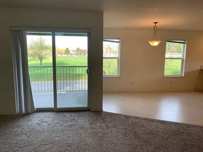 322 E Bellis Fair Pkwy #101 — Photo 5
