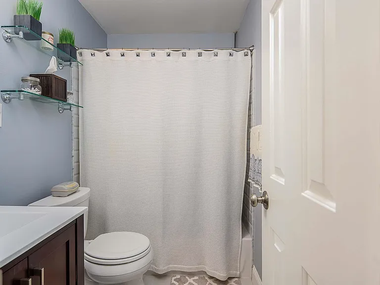 711 Willow Ave #1H — Photo 14