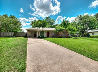 1902 Saturn St, Bossier City, LA 71112