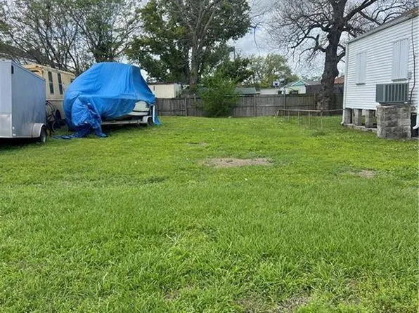 2226 Mazant St, New Orleans, LA 70117