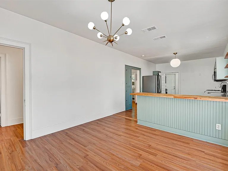 2519 Stevens St — Photo 15