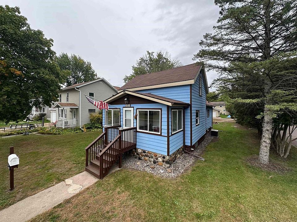 1st image of 920 2ND STREET