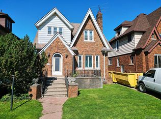 7267 Appoline St, Dearborn, MI 48126