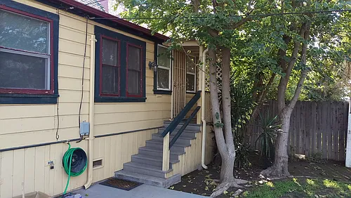 239 E San Joaquin Ave Photo 1