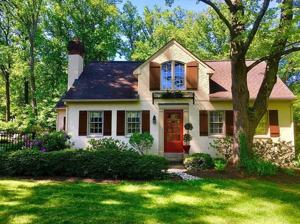 1034 N Valley Forge Rd, Devon, PA 19333