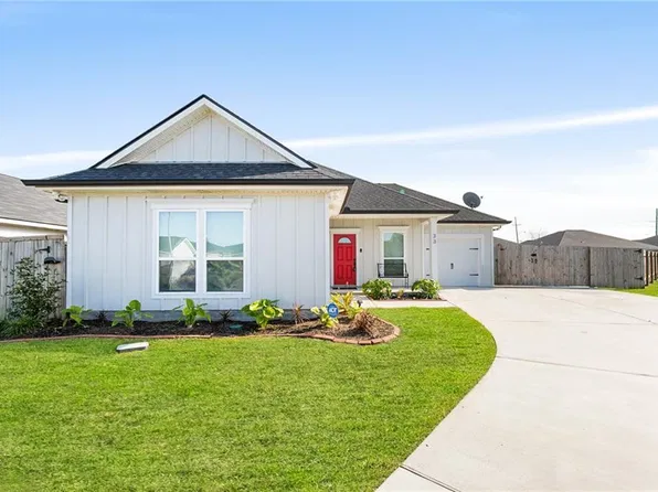 33 Megehee Ct, Westwego, LA 70094