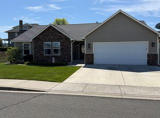 7202 Crown Crest Ave, Yakima, WA 98903