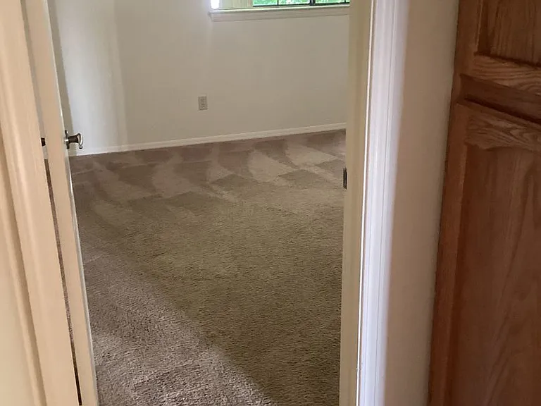 425-431 N Tiffany Dr — Photo 20