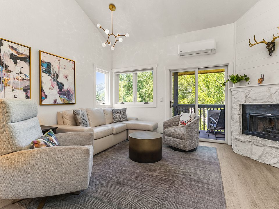 Living Room | View of Deck