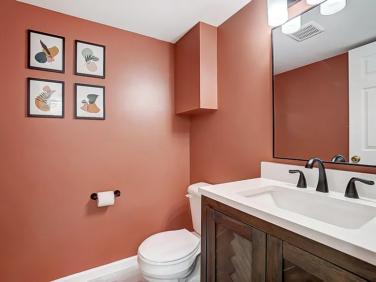 1442 Observatory Dr — Photo 36