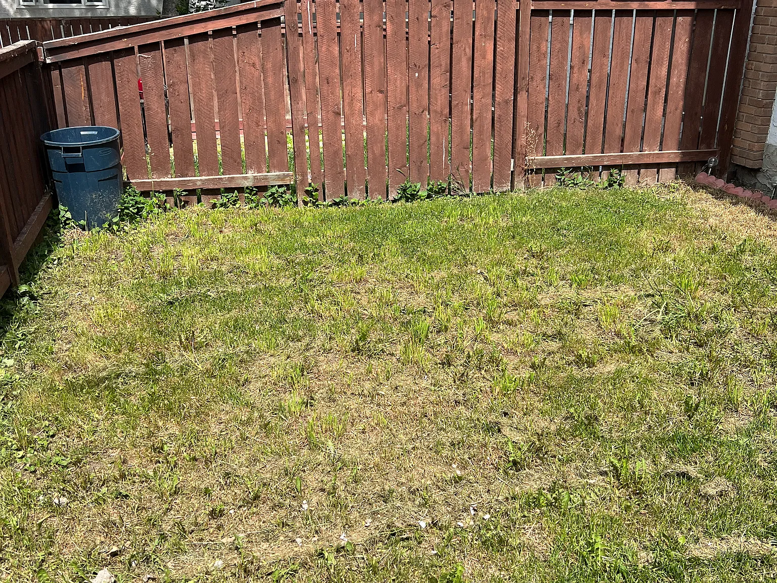 (PN 0948) Bright 3-bedroom townhouse — Photo 2