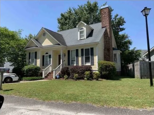 211 Wallace Cir, Lexington, SC 29073