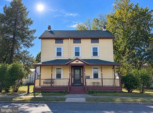 310 Front St, Beverly, NJ 08010