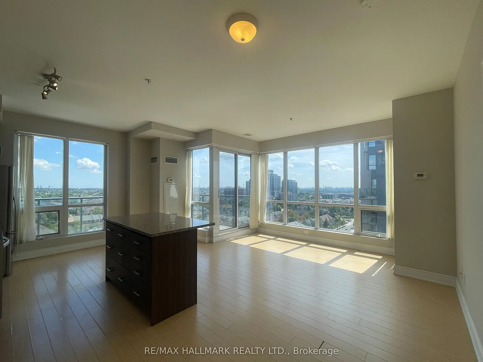 2 bed, $3,200 — Photo 3