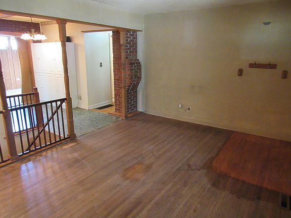 4th image of 2456 S Lulu Ave