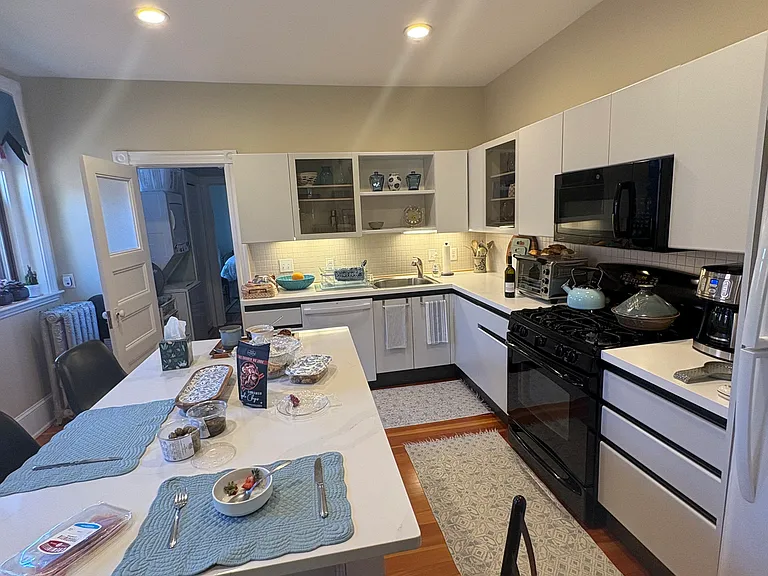 24 Beaufort Rd #3 — Photo 7