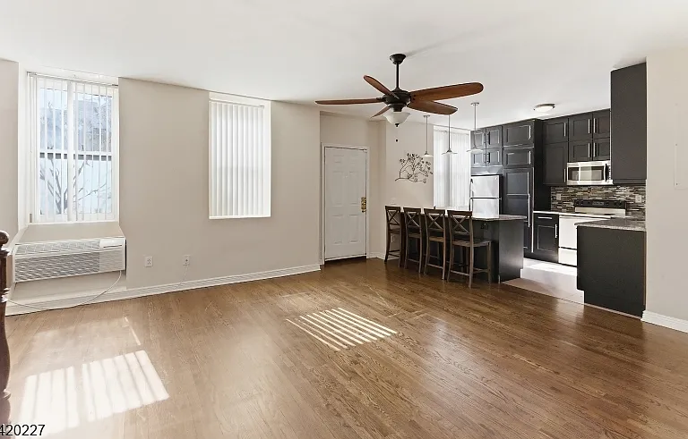 39-45 Bruen St #4 — Photo 4