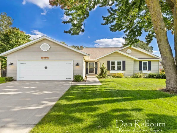 3360 Rocky Point Ct SW, Grandville, MI 49418