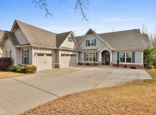2 Vanderbilt Pointe Ln, Newnan, GA 30265