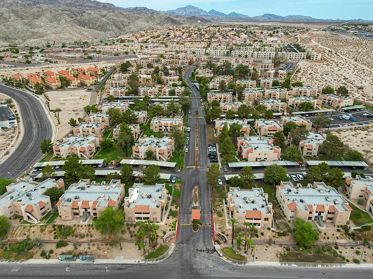 Desert Bay Apartments — Photo 24